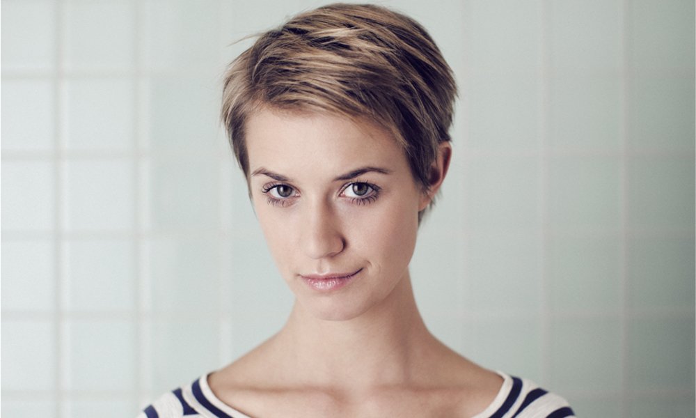 Ekko Shortlist præsenterer: 2 piger 1 kage ▶